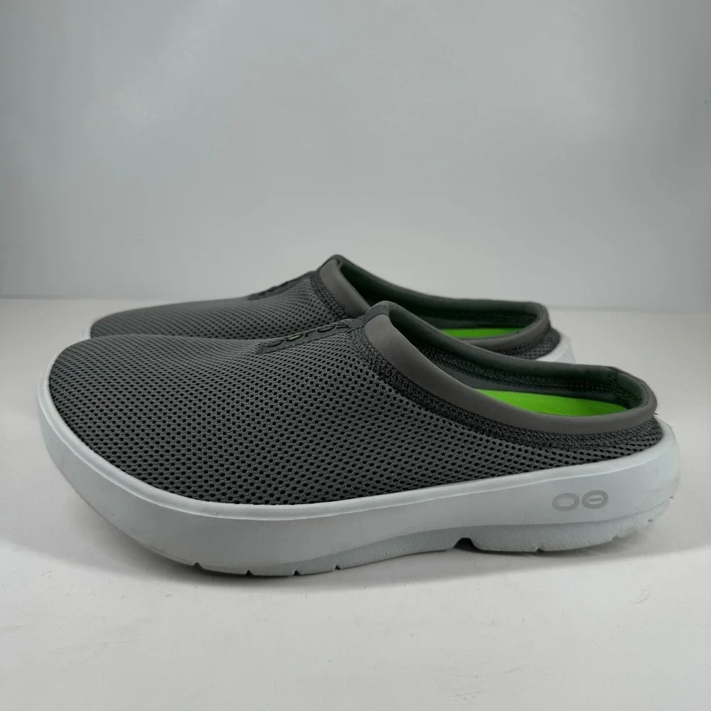 OOFOS OOcoozie Sport Men's US 10.5 White/Slate Gray Recovery Slip-On Mule Shoes